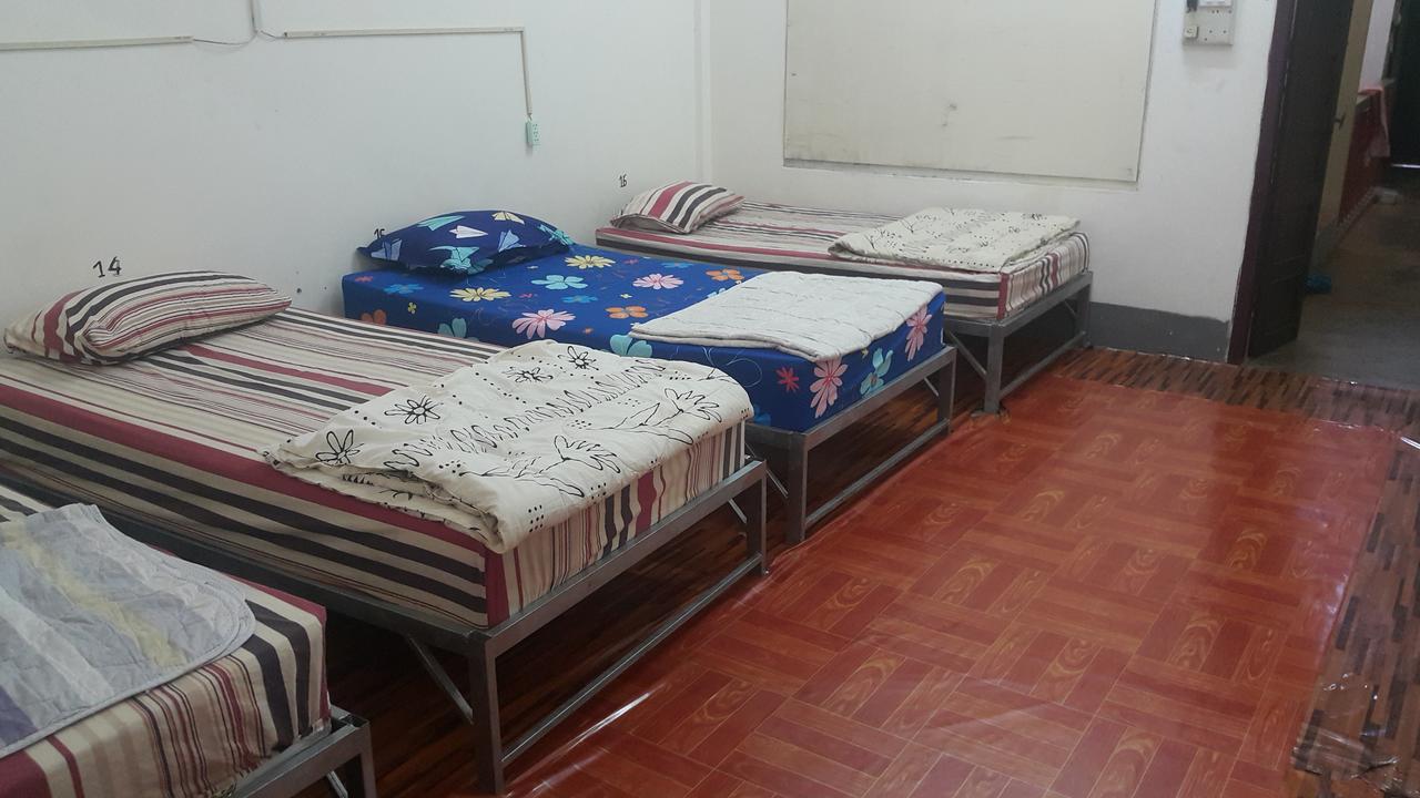 Yummy Backpacker Hostel Pakse Exterior foto